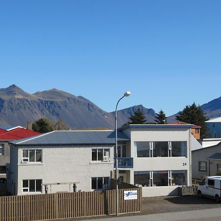 Old Airline Guesthouse Höfn Esterno foto